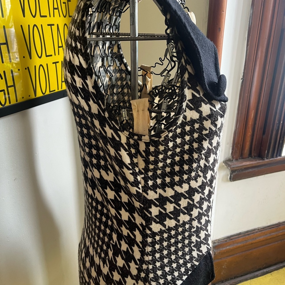 Vintage Mod 60s Black and White Houndstooth Dress - Picture 3 of 6